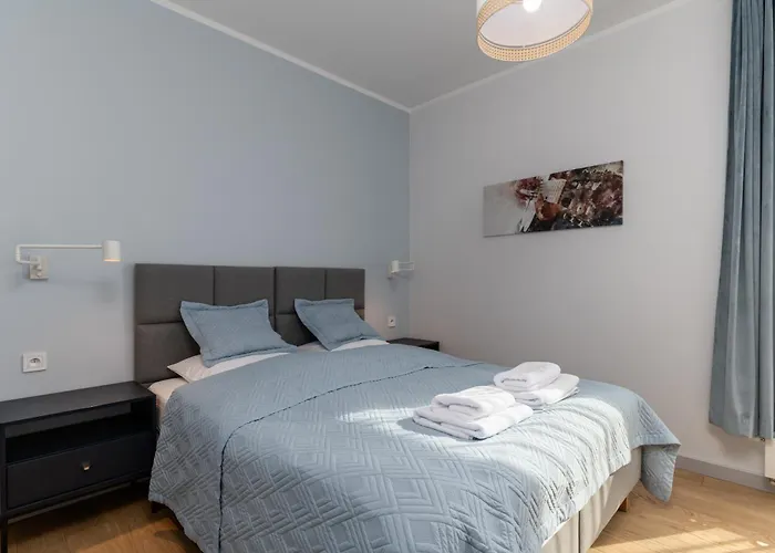 Br12 Premium , Garaz Apartmán *